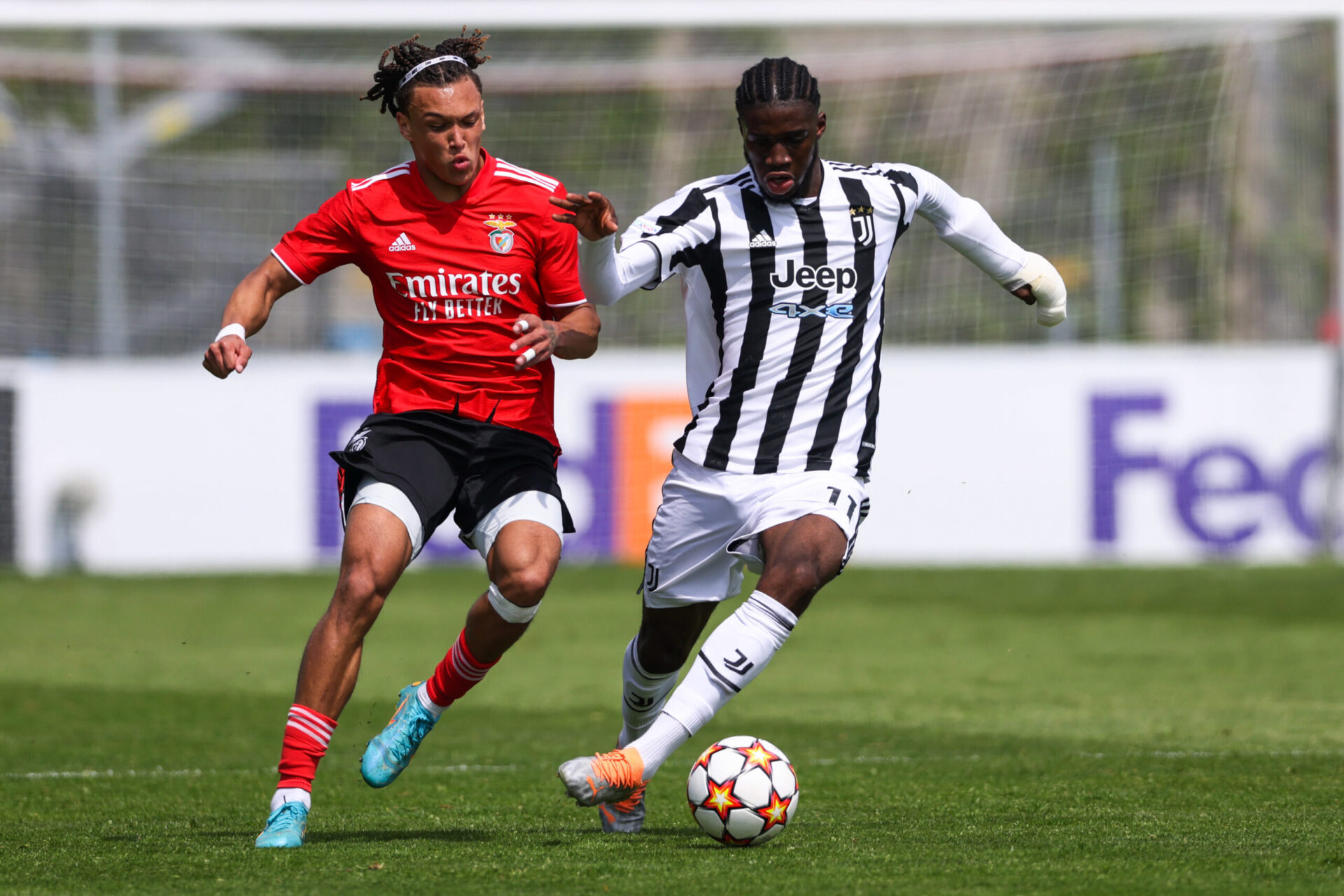Diego Moreira (&agrave; gauche) avec le Benfica Lisbonne (Icon Sport)