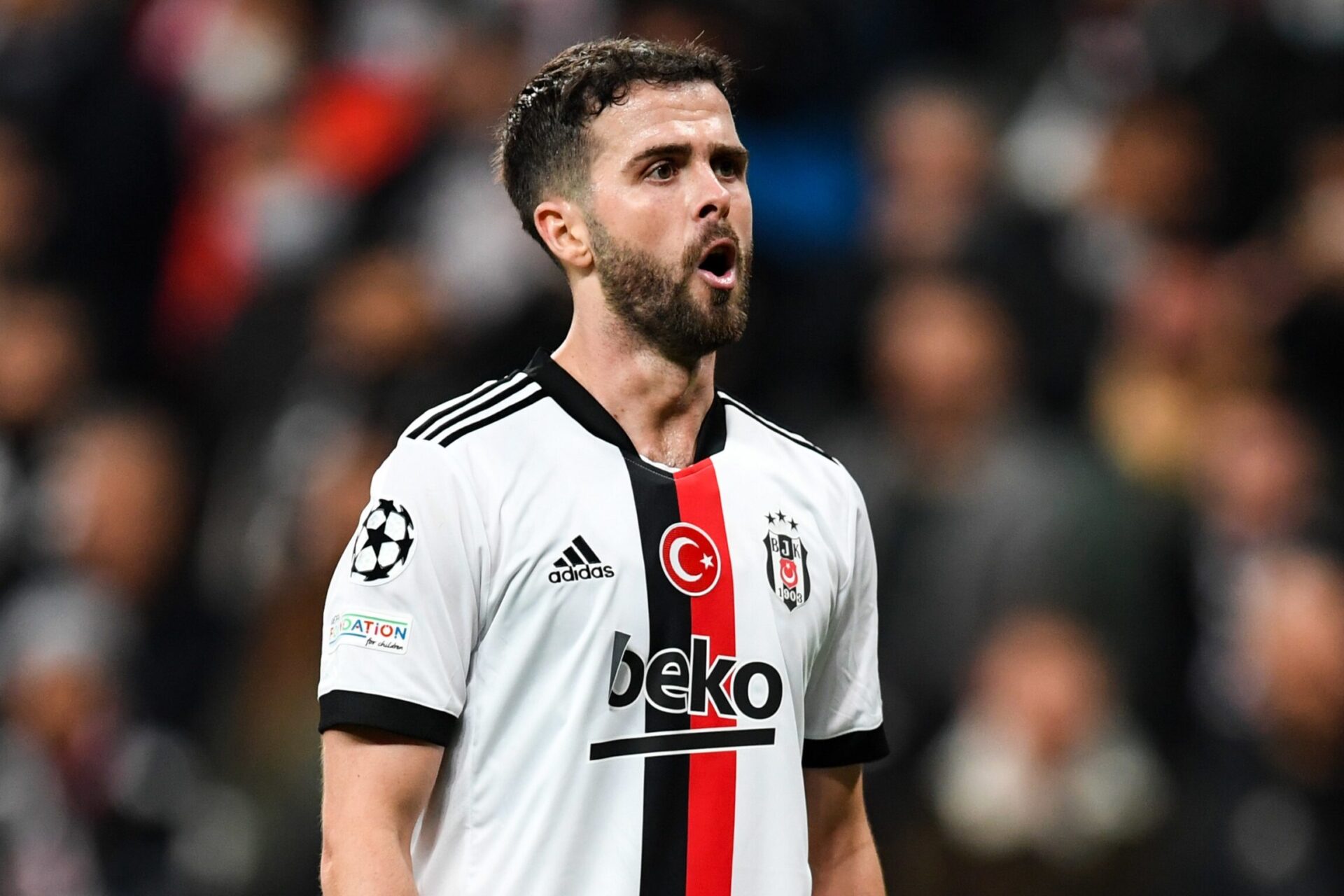 L'OL tente le coup pour Pjanić, dont le Bar&ccedil;a ne veut plus (iconsport)