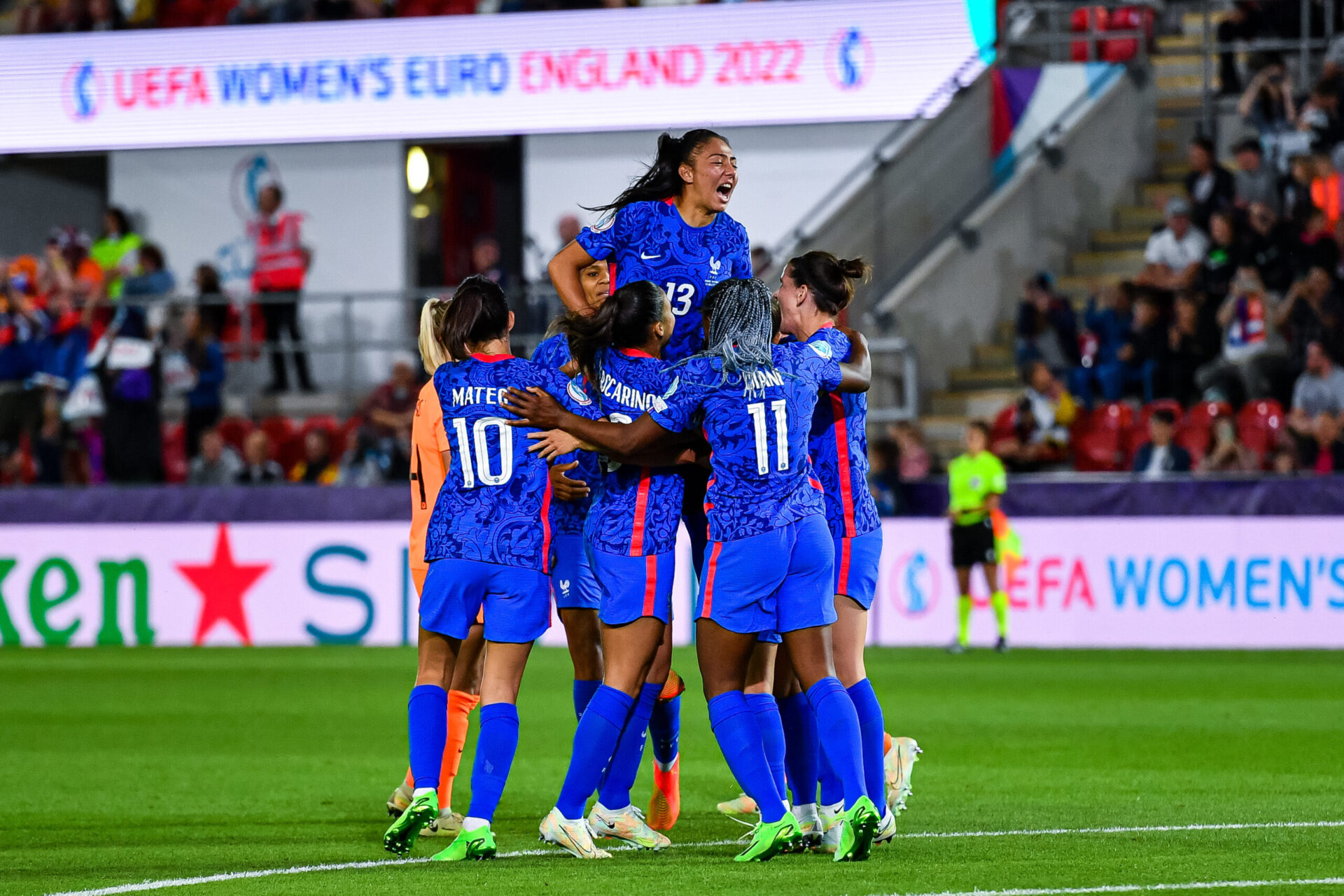 L'&eacute;quipe de France se qualifie pour les demi-finales de l'Euro 2022. Icon Sport