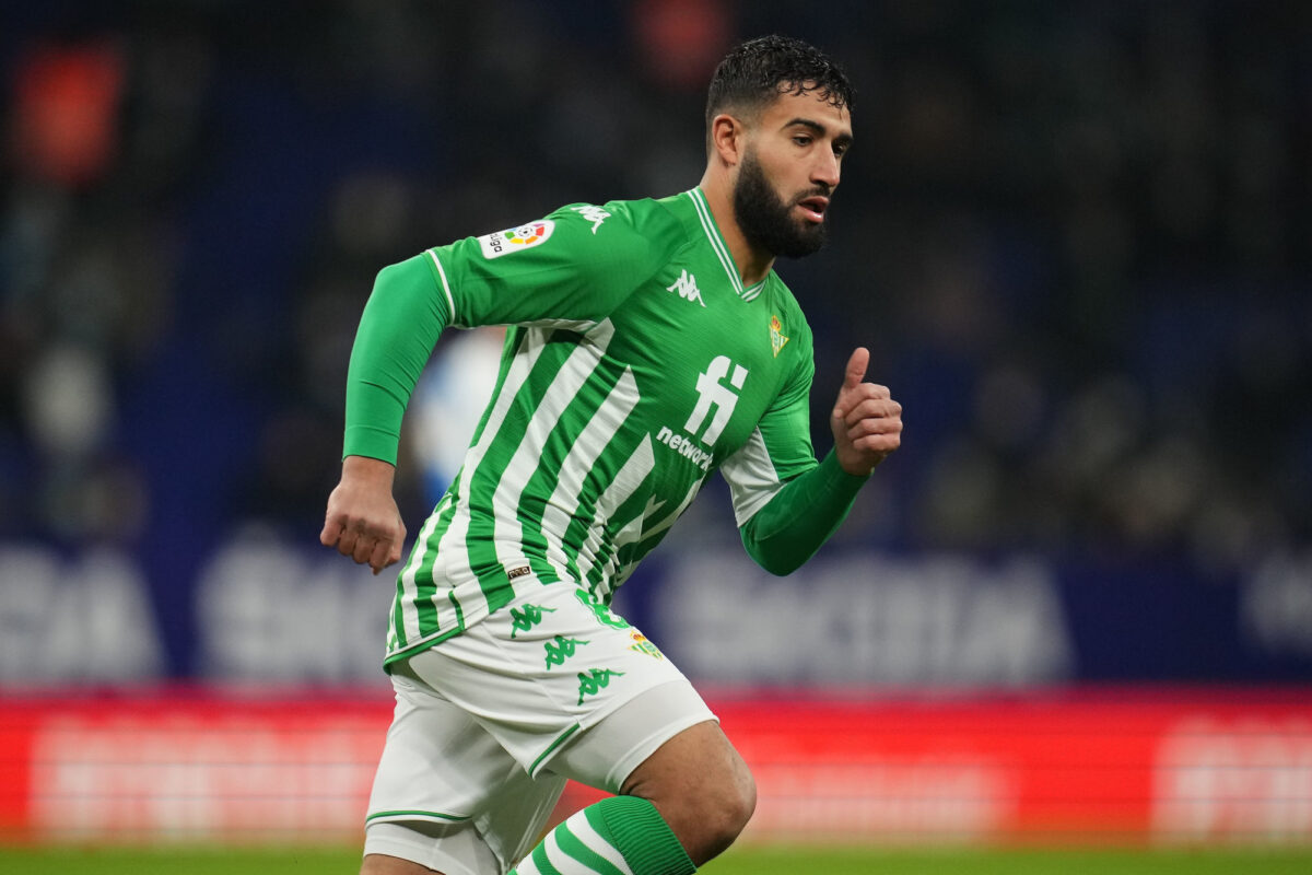 Nabil F&eacute;kir pla&icirc;t beaucoup en Italie !  / Icon Sport