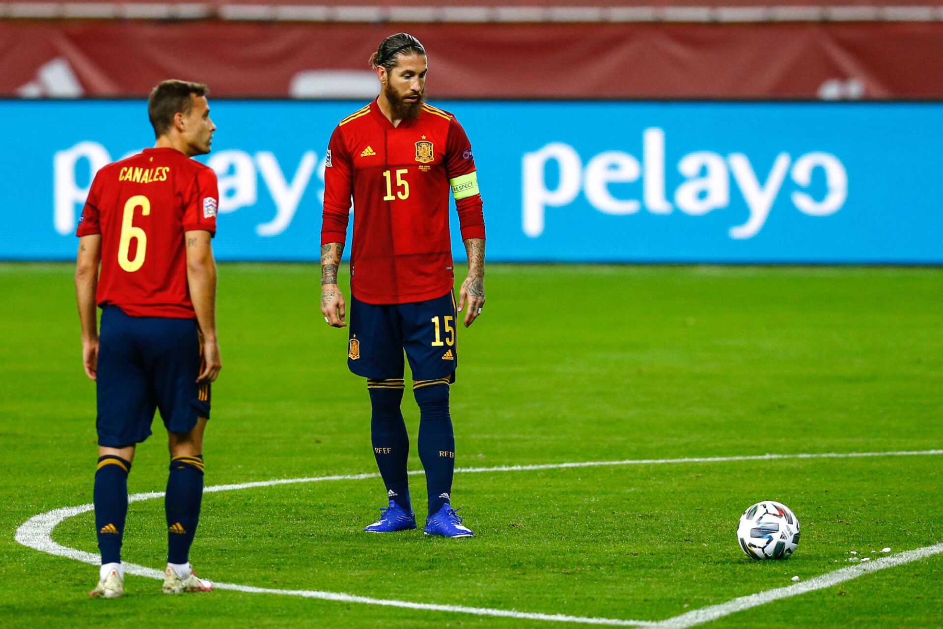 Sergio Ramos, comme Gerard Piqu&eacute;, a &eacute;t&eacute; pr&eacute;-s&eacute;lectionn&eacute; avec l'Espagne (Icon Sport)