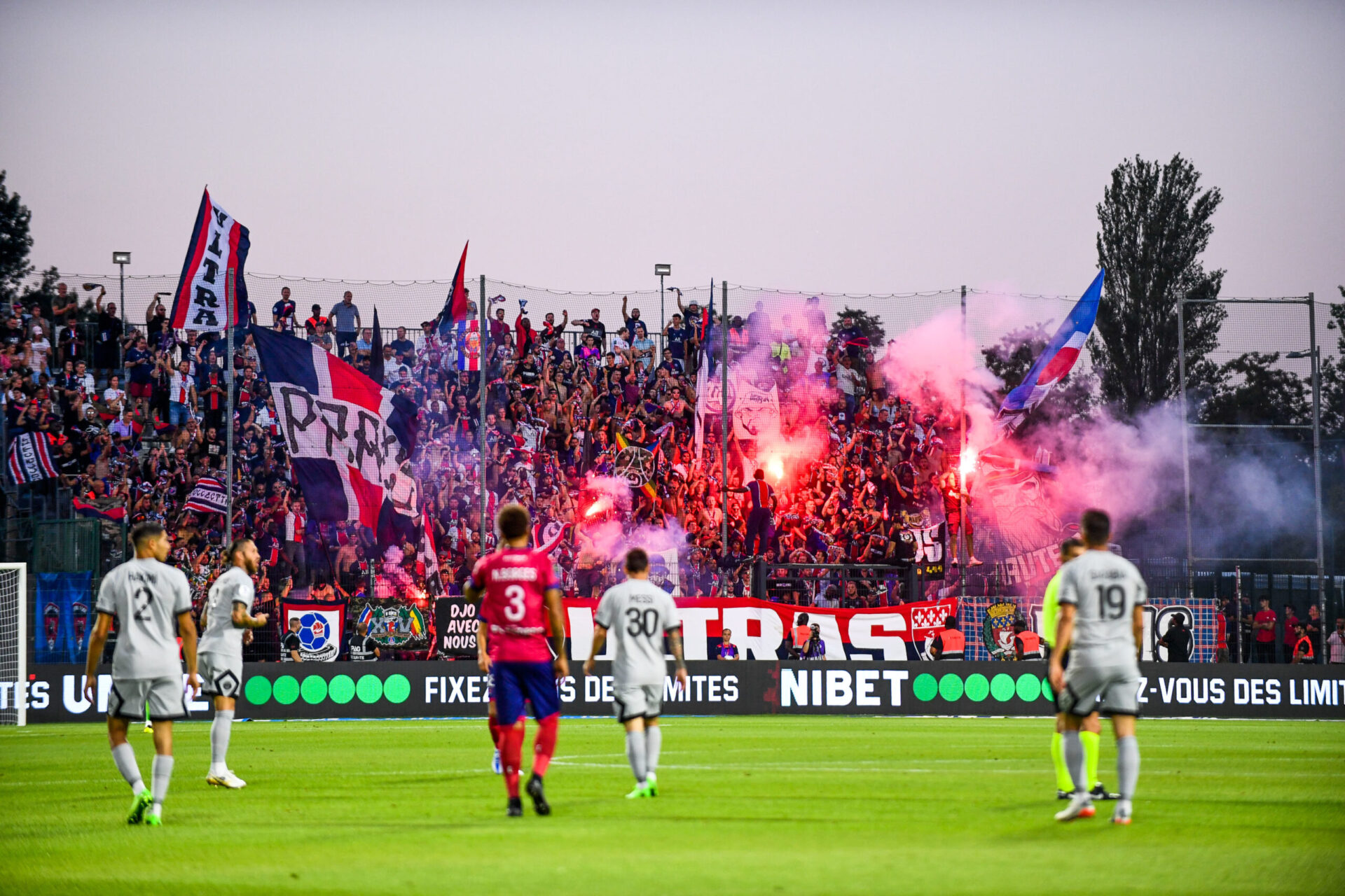 Le PSG a été largement soutenu par son public à Clermont (Icon Sport) Le PSG a été largement soutenu par son public à Clermont (Icon Sport)
