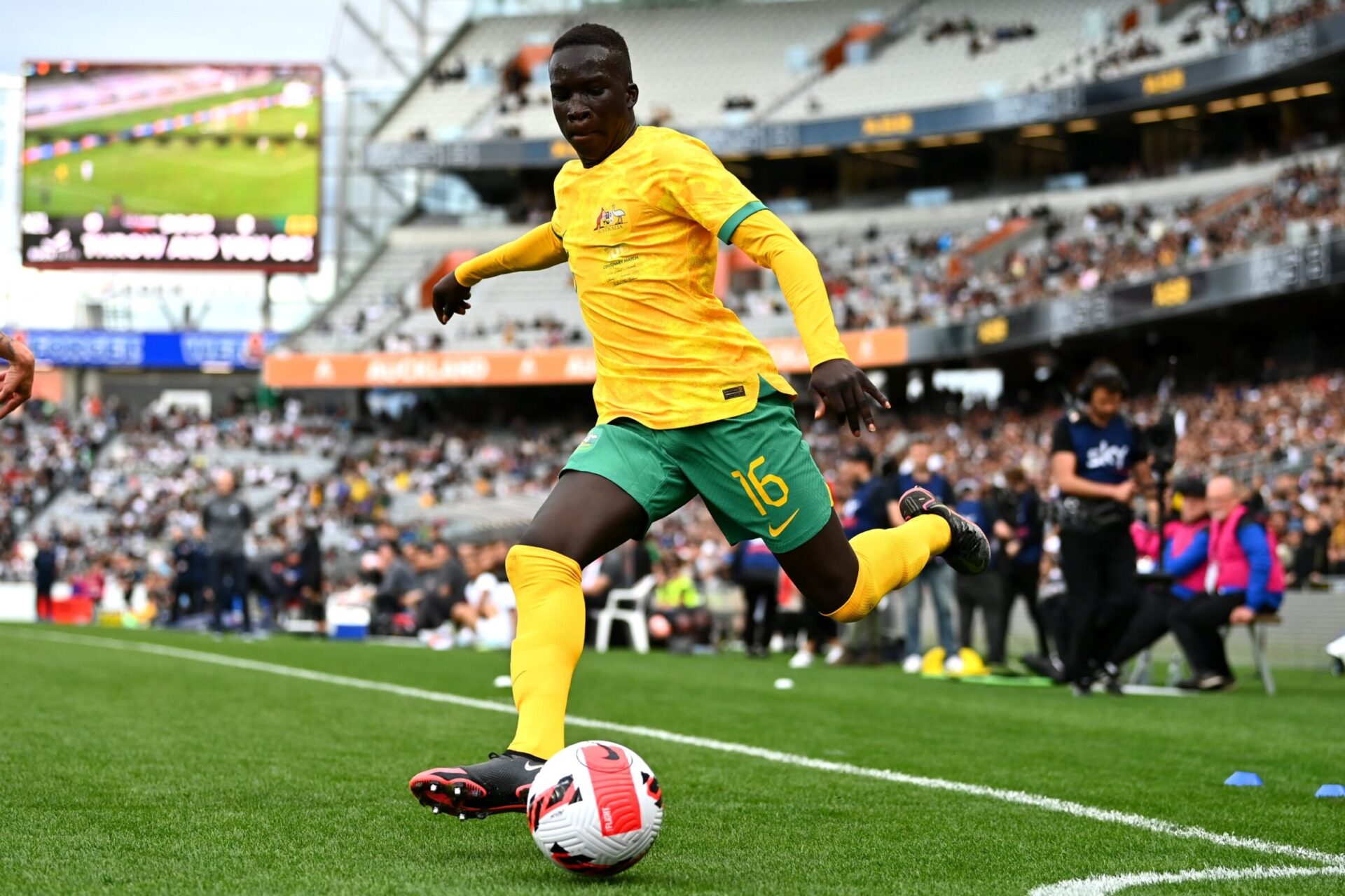 Kuol pourrait affronter la France avec l'Australie &agrave; la Coupe du monde (Twitter Socceroos)