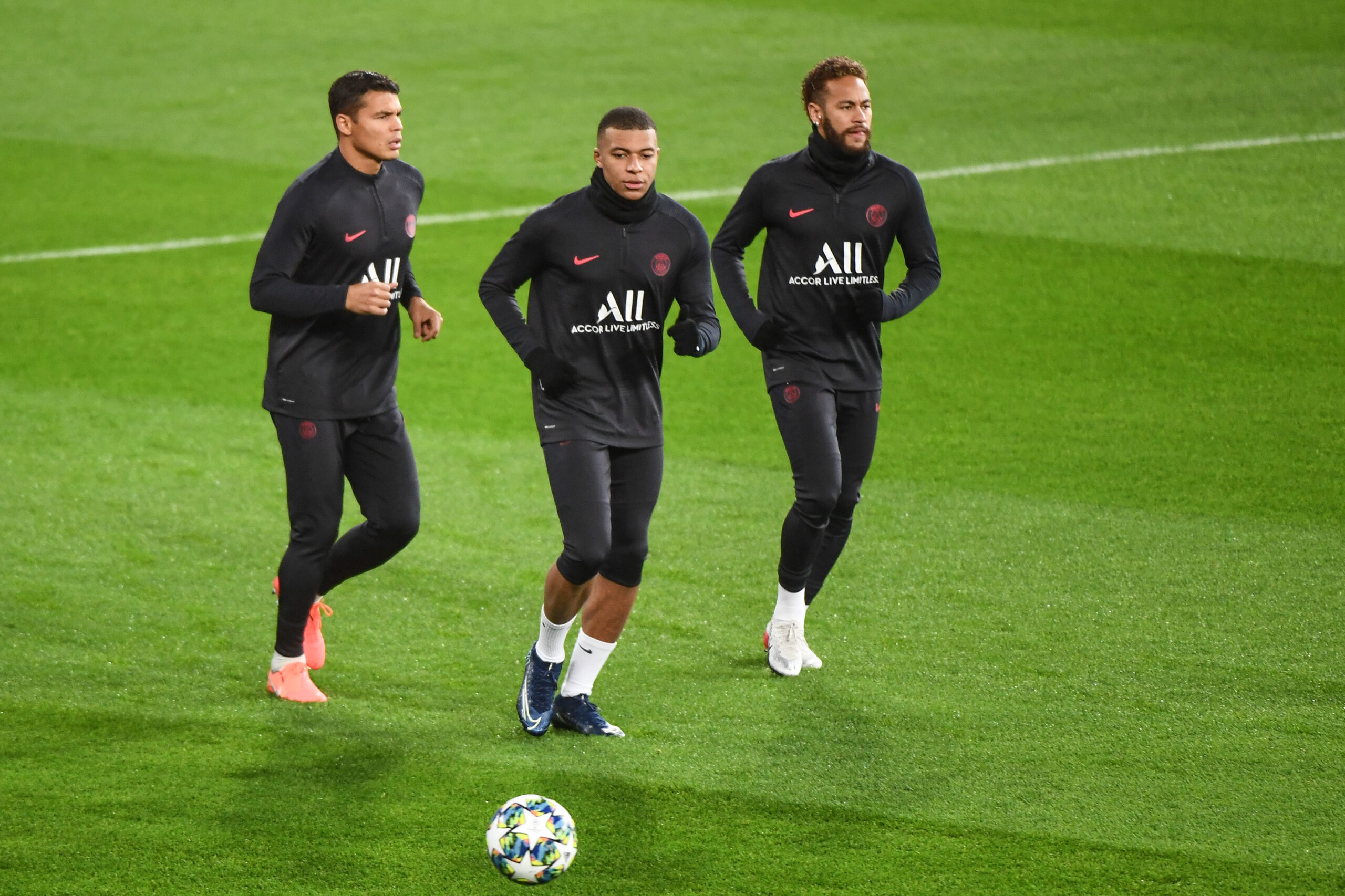 Thiago Silva, Neymar et Kylian Mbappé avec le Paris Saint-Germain (Icon Sport)