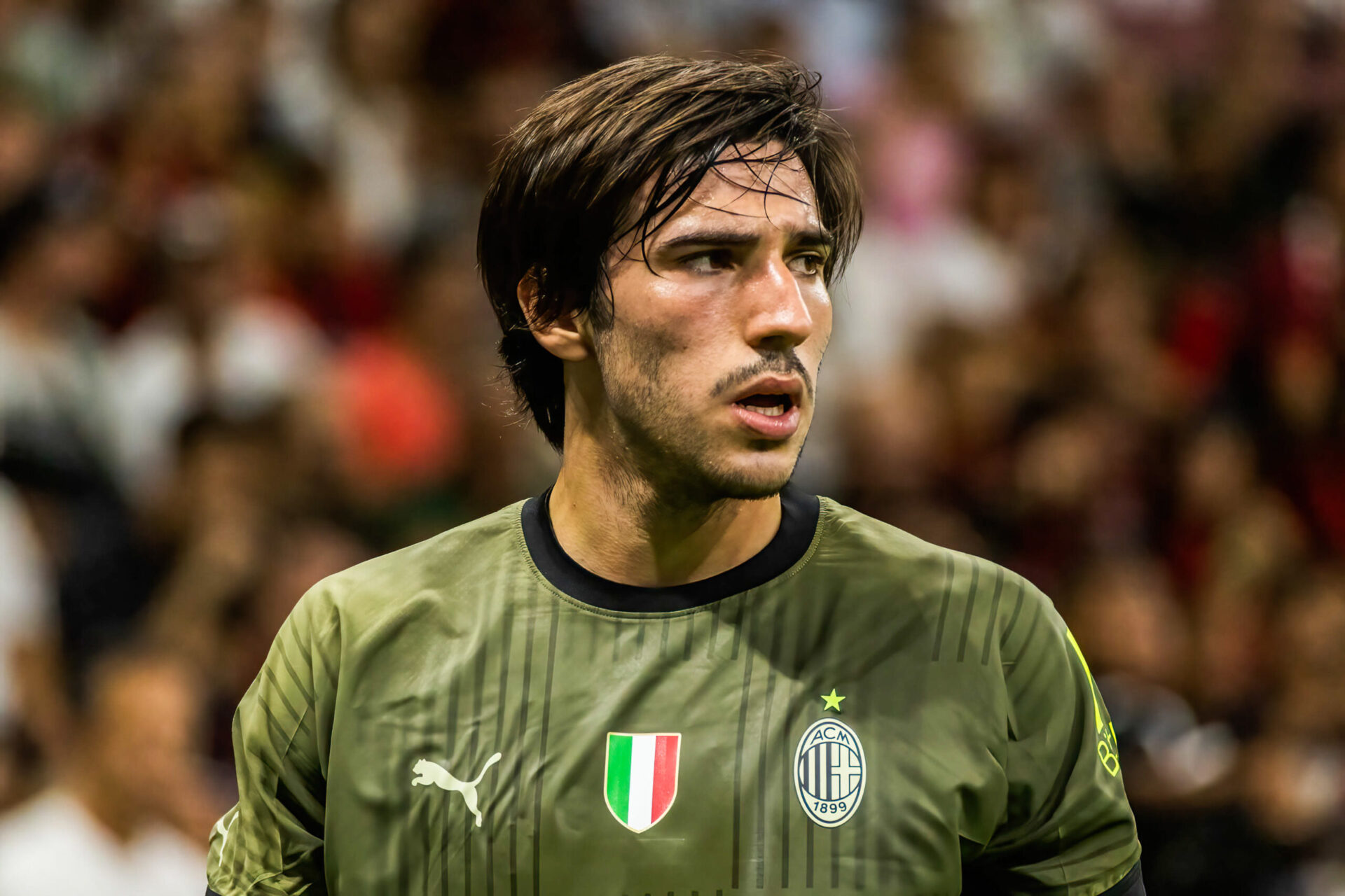 Sandro Tonali s'est engagé sur le long terme avec les Rossoneri (Icon Sport) Sandro Tonali s'est engagé sur le long terme avec les Rossoneri (Icon Sport)
