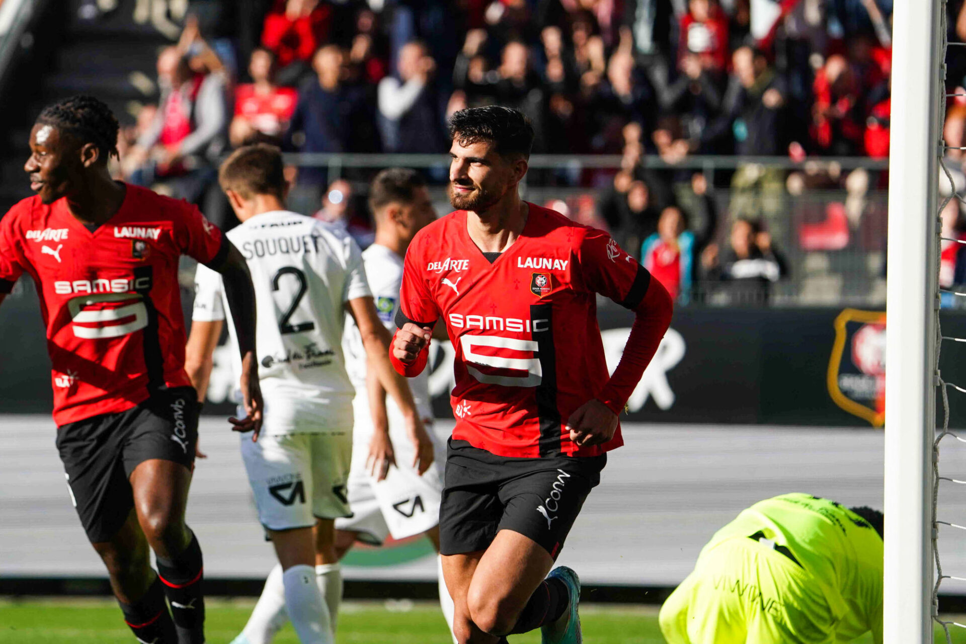 A pesar de su excelente forma para el Stade Rennais, Martin Terrier no fue seleccionado para la Copa del Mundo (Ícono del deporte) (Ícono del deporte)