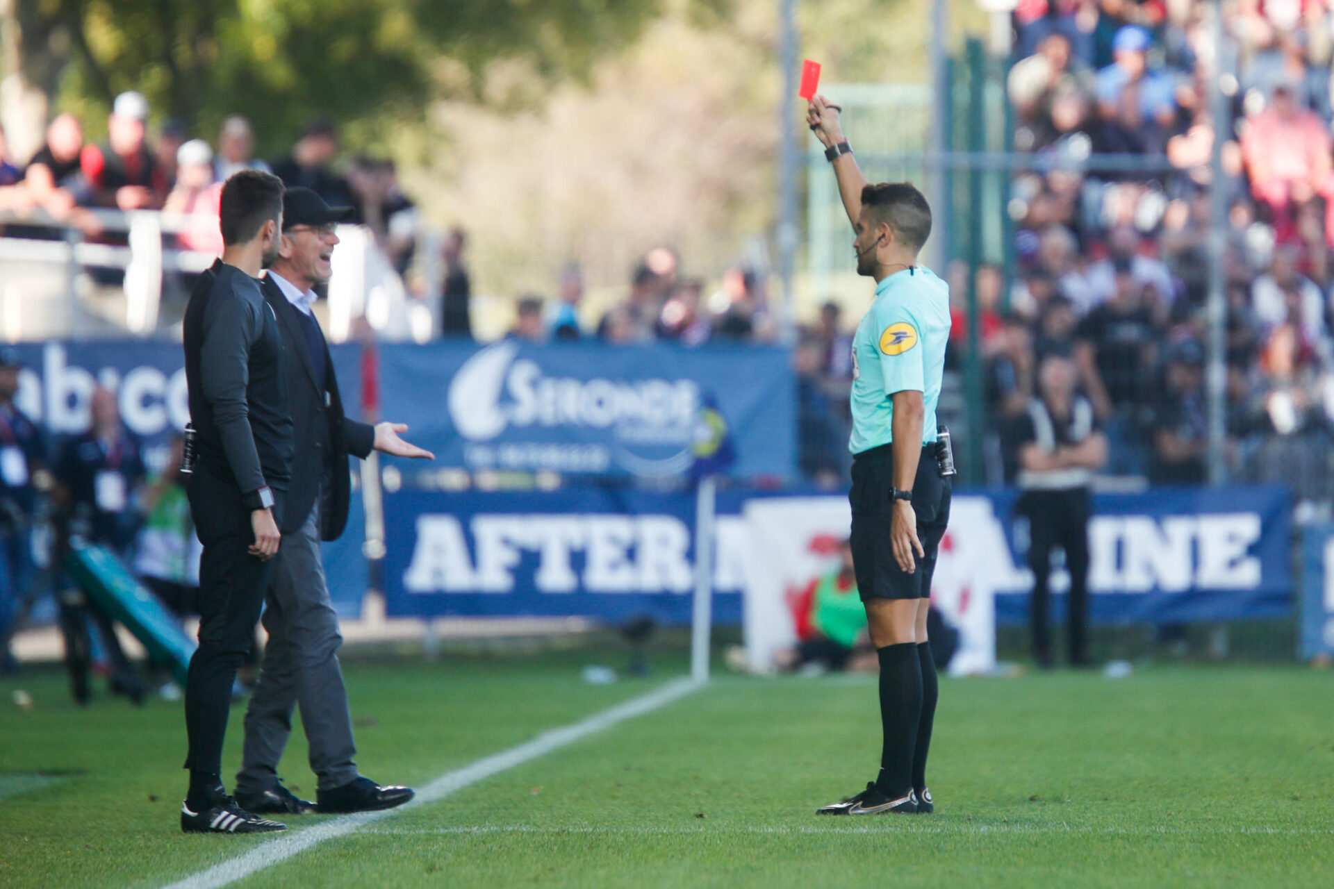 Jean-Marc Furlan a re&ccedil;u un carton rouge face &agrave; Clermont. (Icon Sport)