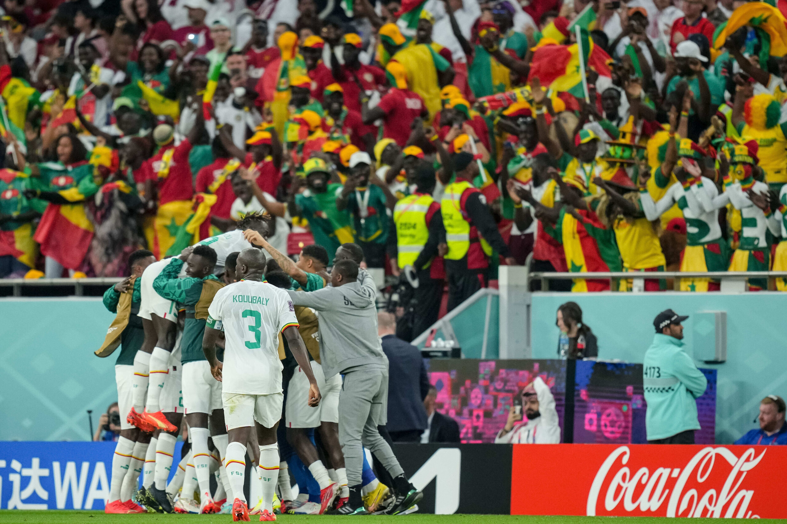 CDM 2022 : le Sénégal, vainqueur, élimine quasiment le Qatar de sa compétition