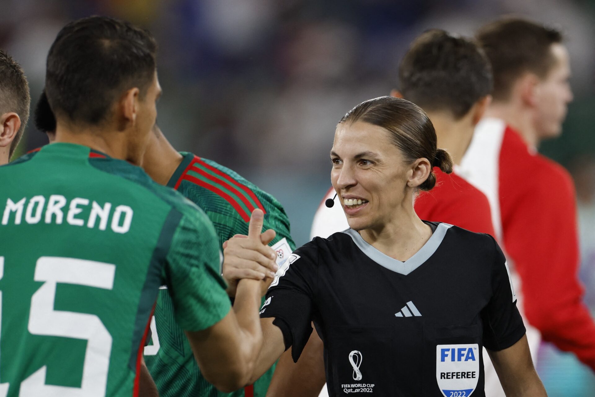 Stéphanie Frappart est une véritable pionnière chez les arbitres ! (Icon Sport) Stéphanie Frappart est une véritable pionnière chez les arbitres ! (Icon Sport)