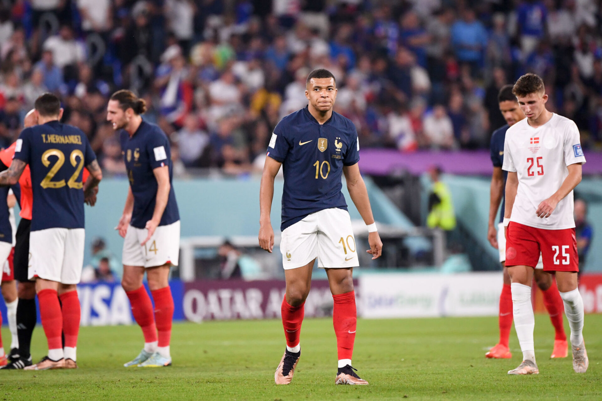 Les Bleus sans solution en premi&egrave;re p&eacute;riode face au Danemark. (Icon Sport)