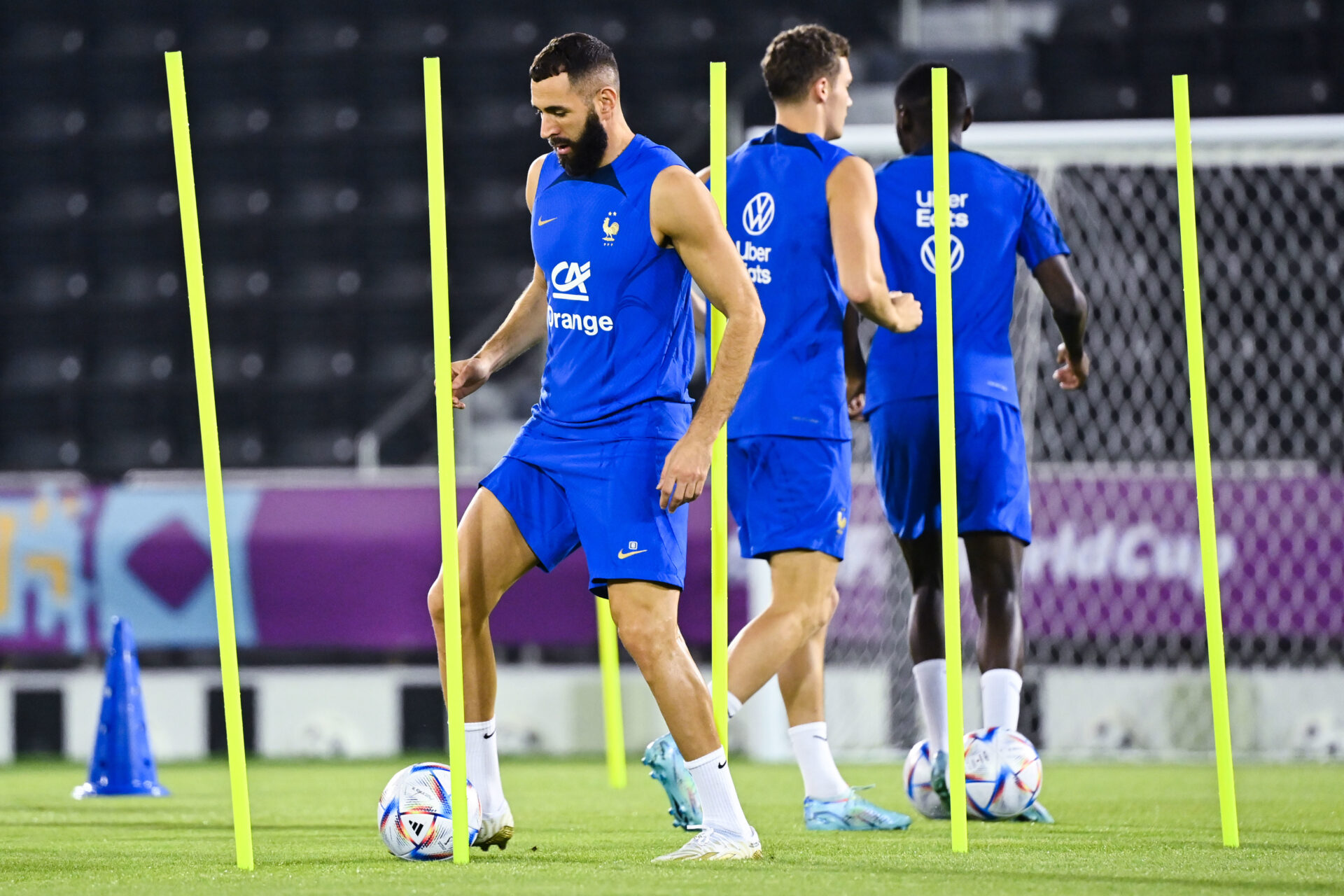 Karim Benzema à l'entraînement avec l'équipe de France (Icon Sport) Karim Benzema à l'entraînement avec l'équipe de France (Icon Sport)