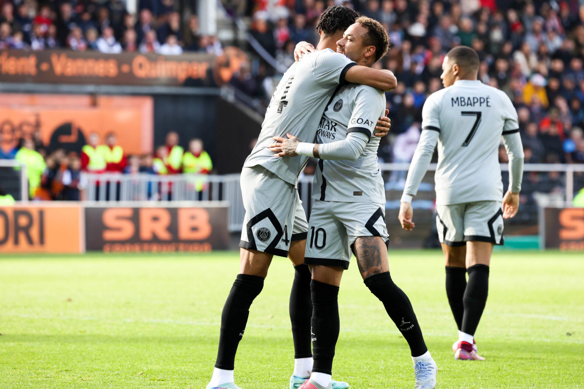 Hugo Ekitike a adressé une passe décisive à Neymar lors de la victoire du PSG à Lorient (1-2) (iconsport) Hugo Ekitike a adressé une passe décisive à Neymar lors de la victoire du PSG à Lorient (1-2) (iconsport)