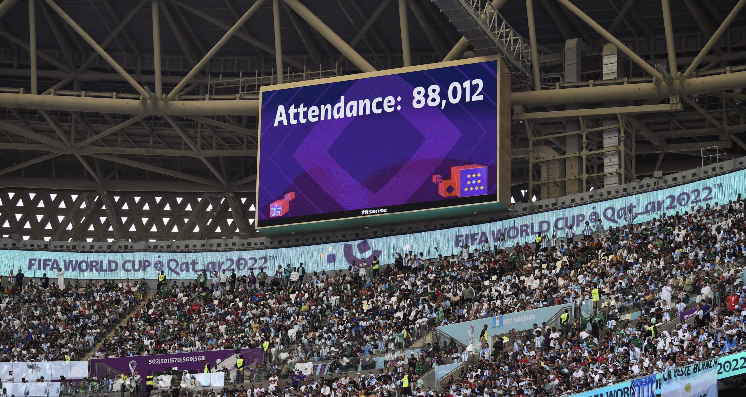 CDM : quand la FIFA annonce plus de supporters dans les stades que leur capacité officielle