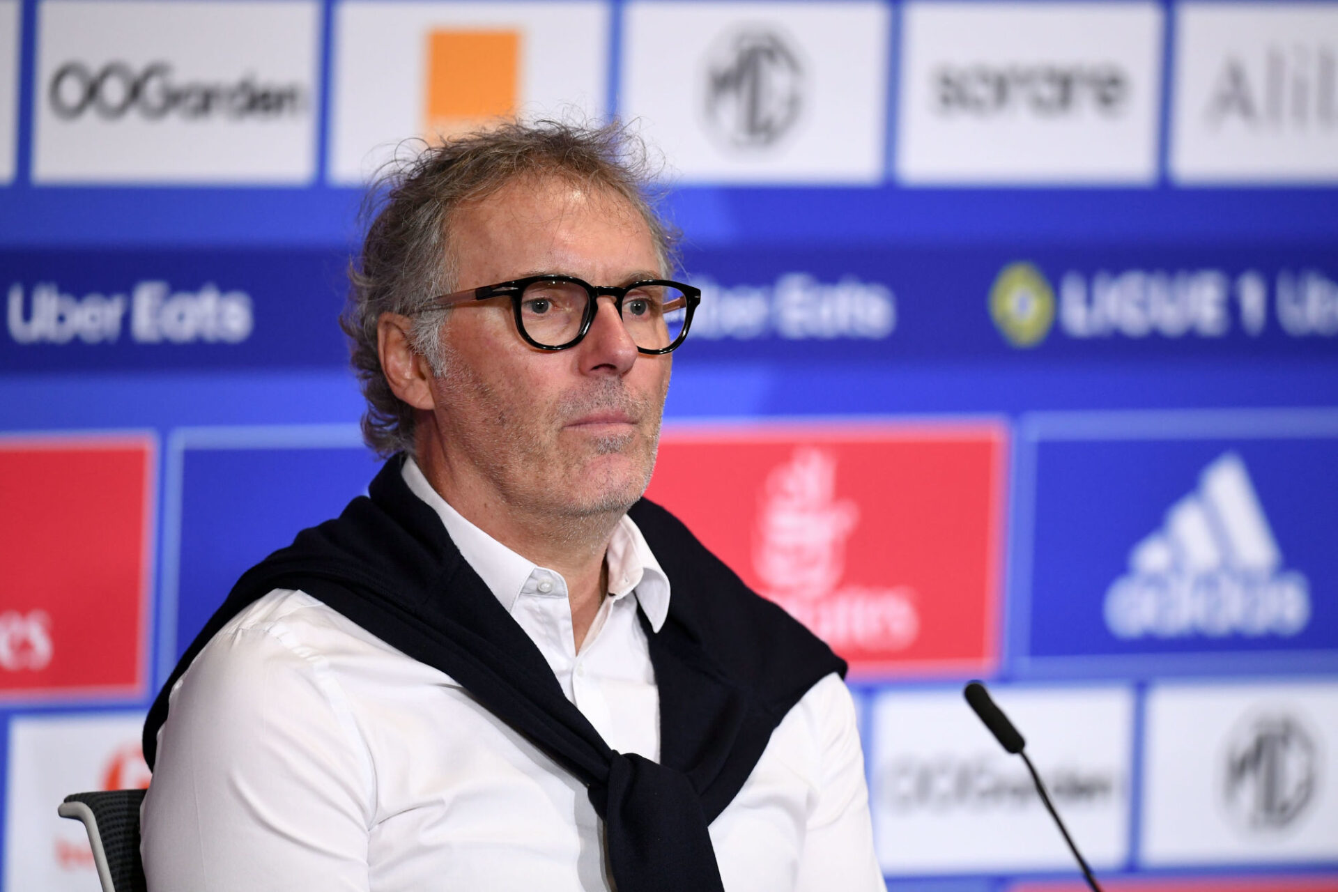 Laurent Blanc, l'actuel entraîneur de l'OL, ne veut pas entendre parler d'un départ de Rayan Cherki (Icon Sport) Laurent Blanc, l'actuel entraîneur de l'OL, ne veut pas entendre parler d'un départ de Rayan Cherki (Icon Sport)