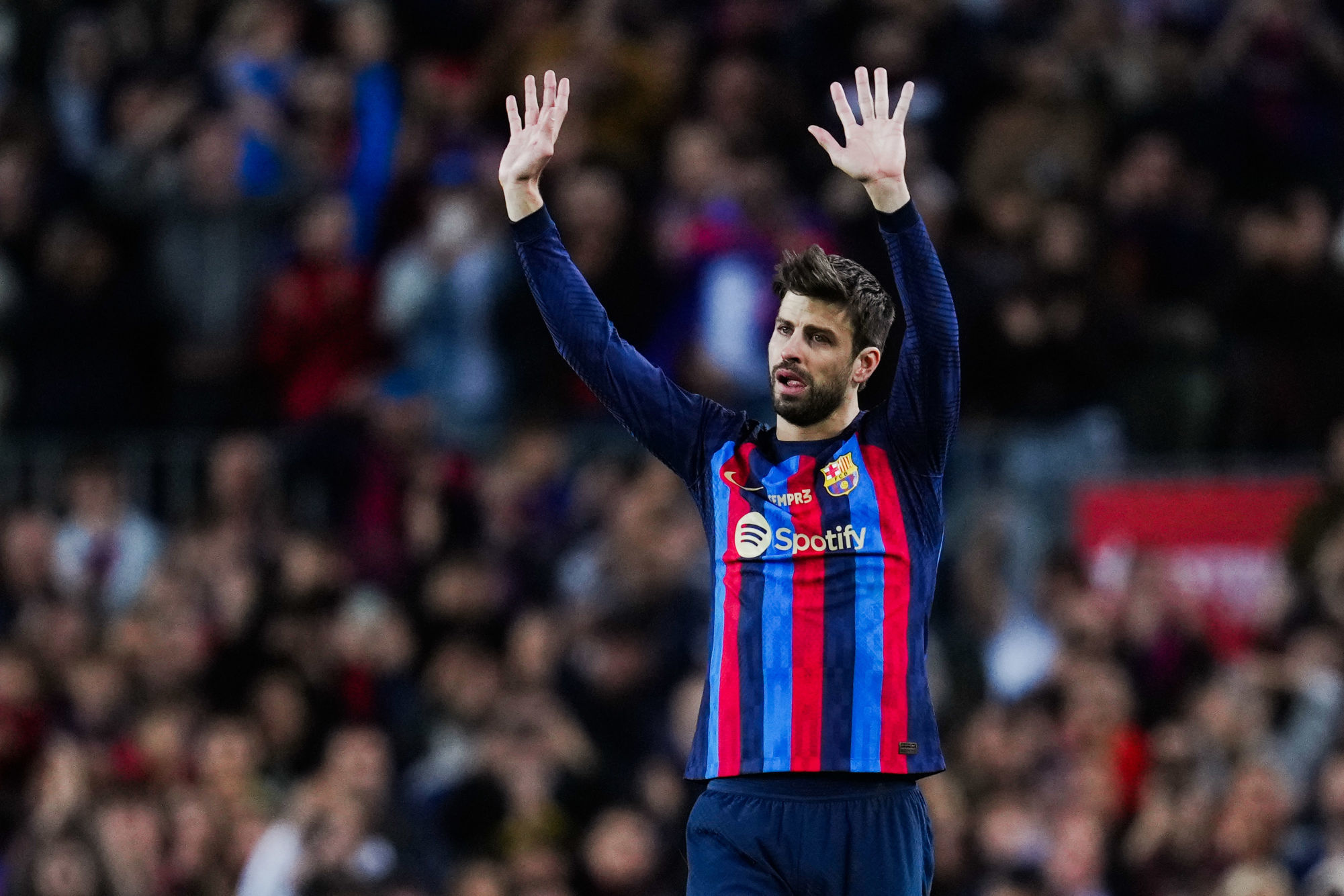 Barça : une victoire, une ovation et des pleurs pour la dernière de Piqué au Camp Nou