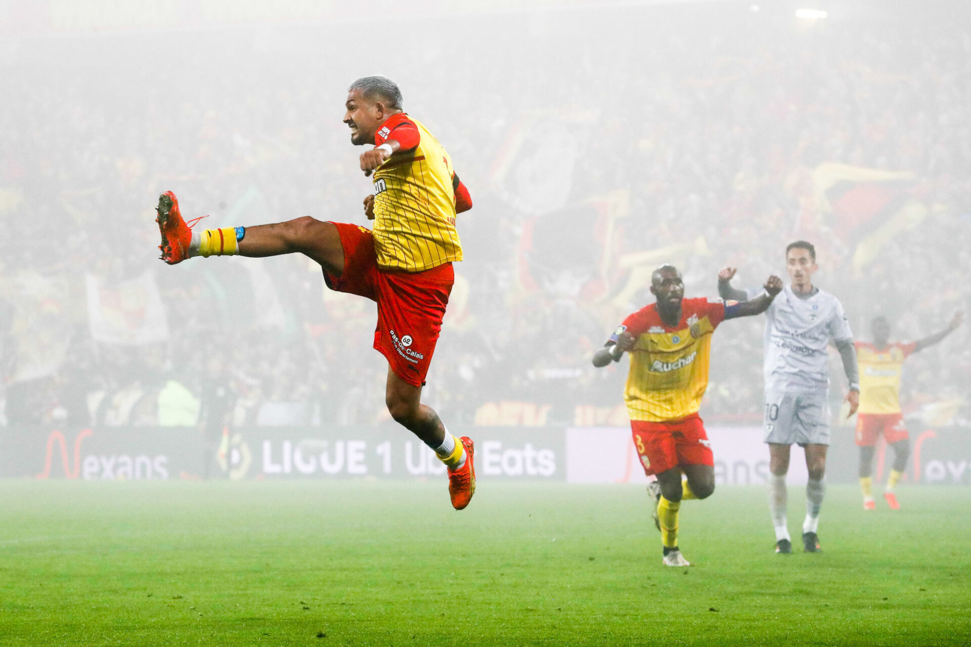 Medina et Fofana ont bien c&eacute;l&eacute;br&eacute; le deuxi&egrave;me but lensois. (Icon Sport)