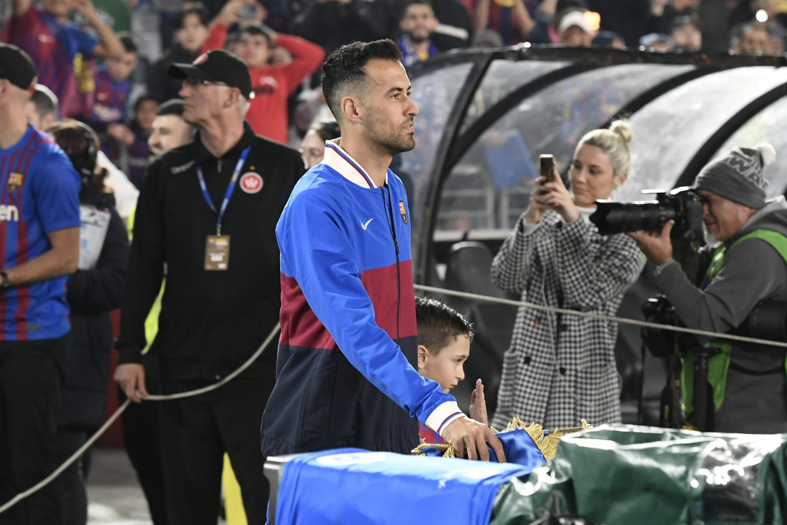 Contre toute attente, Sergio Busquets pourrait prolonger son contrat au Bar&ccedil;a (Icon Sport)