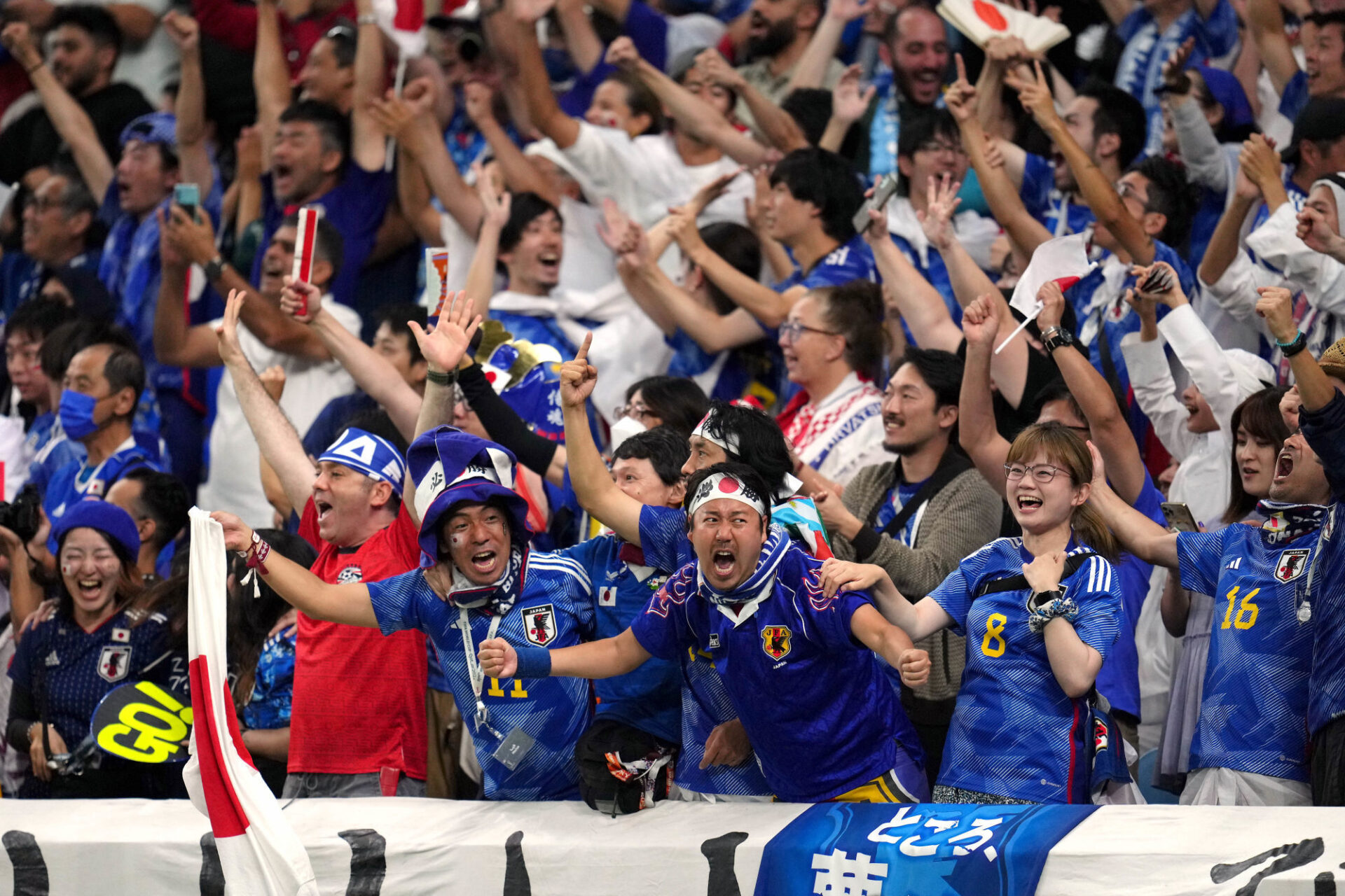 Les supporters heureux de l'ouverture du score. (Icon Sport)