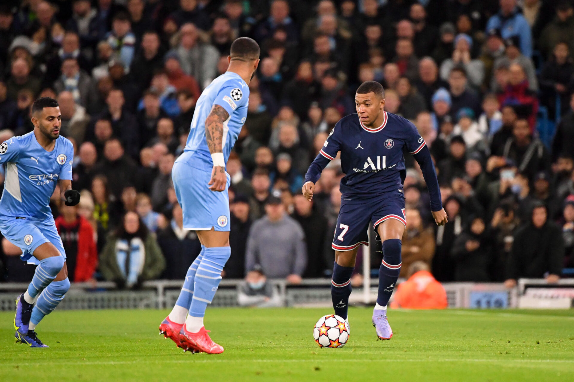 Kyle Walker et Kylian Mbapp&eacute; se sont d&eacute;j&agrave; affront&eacute;s &agrave; plusieurs reprises en Ligue des Champions (Icon Sport)