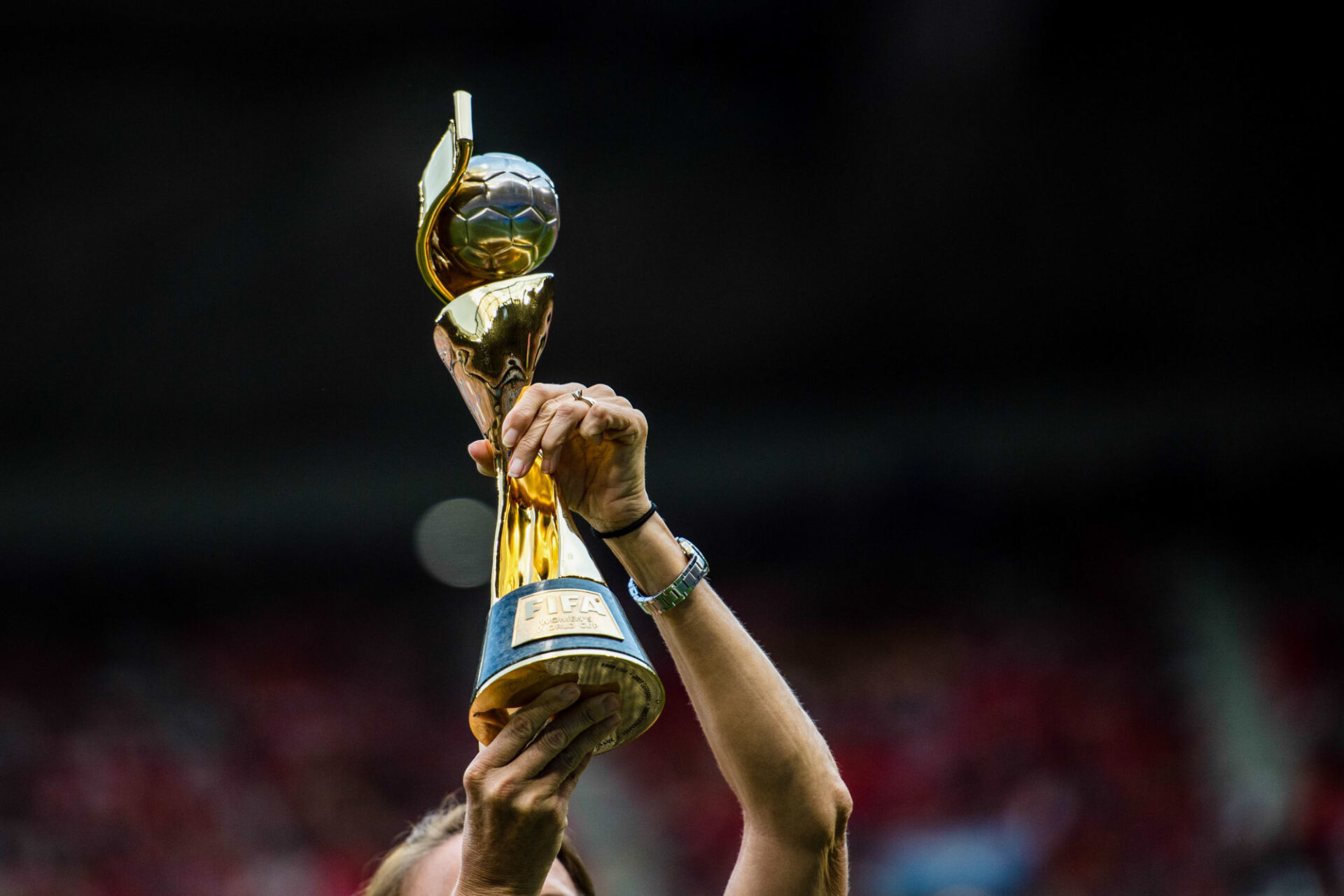 Corinne Diacre sur le banc de l'&eacute;quipe de France f&eacute;minine. (Icon Sport)