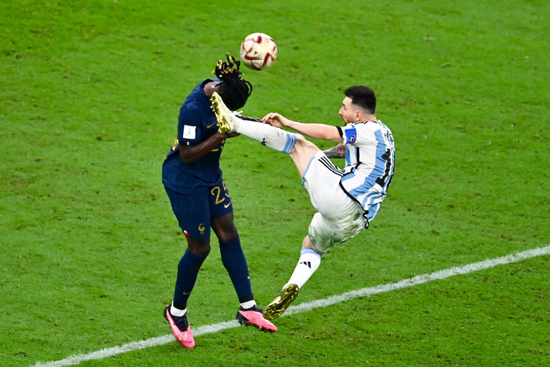 Lionel Messi, l'arbre qui cache la for&ecirc;t du c&ocirc;t&eacute; de l'Argentine (Icon Sport)