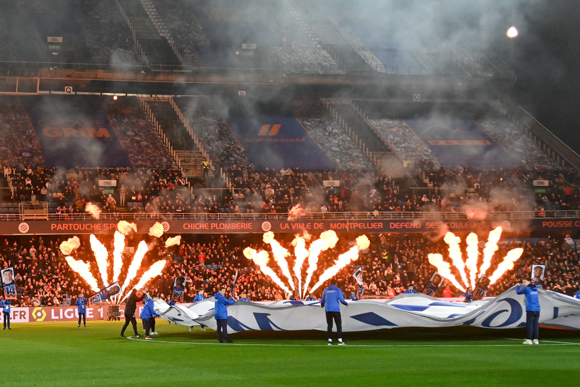 Ambiance des grands soirs &agrave; la Mosson pour ce match entre Montpellier et Marseille (Icon Sport)