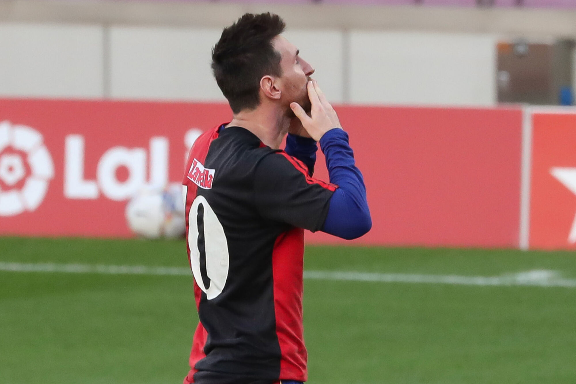Lionel Messi avec le maillot du Club Atlético Newell's Old Boys (Icon Sport) Lionel Messi avec le maillot du Club Atlético Newell's Old Boys (Icon Sport)