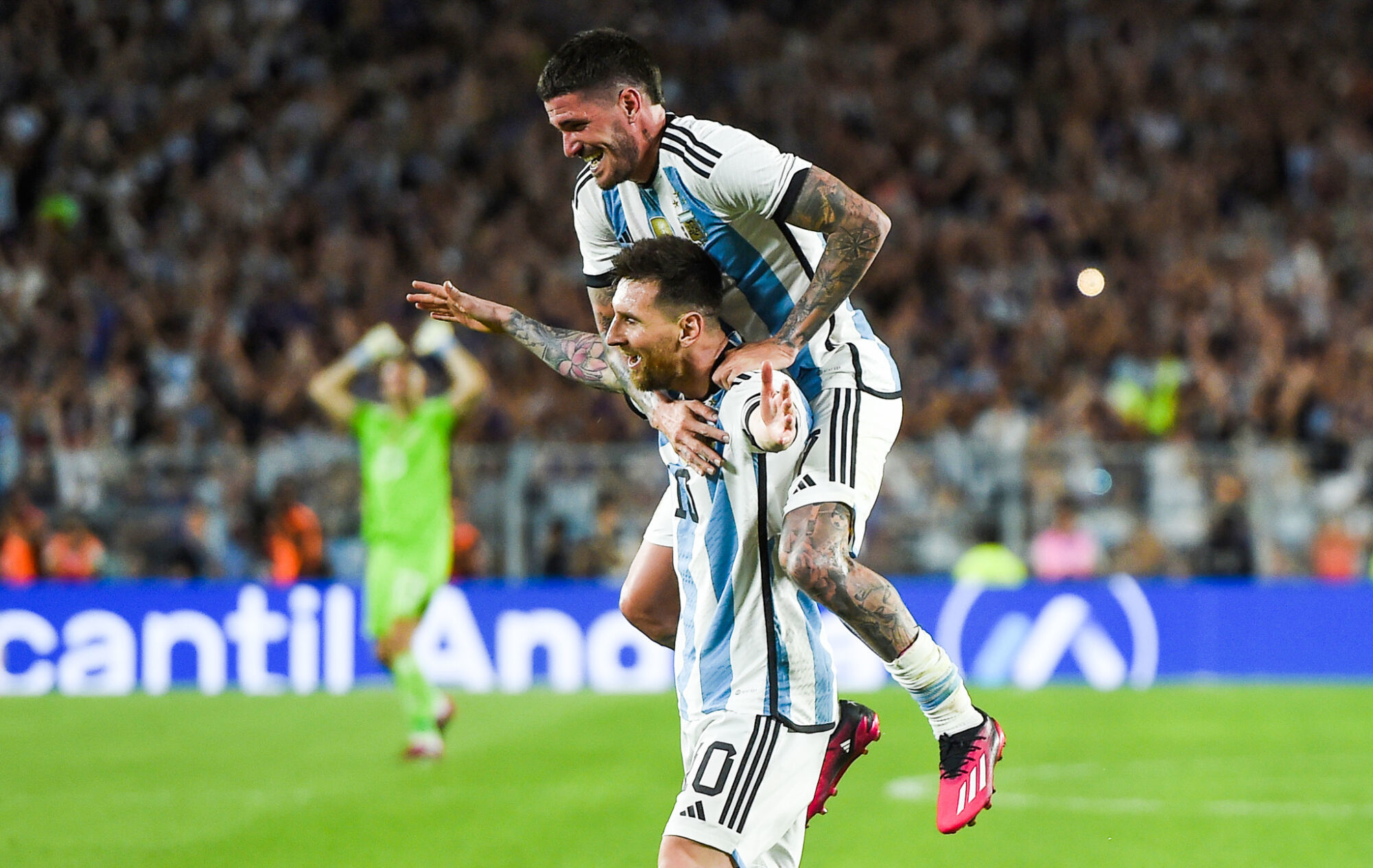 Leo Messi et Rodrigo De Paul avec la s&eacute;lection argentine. (Icon Sport)