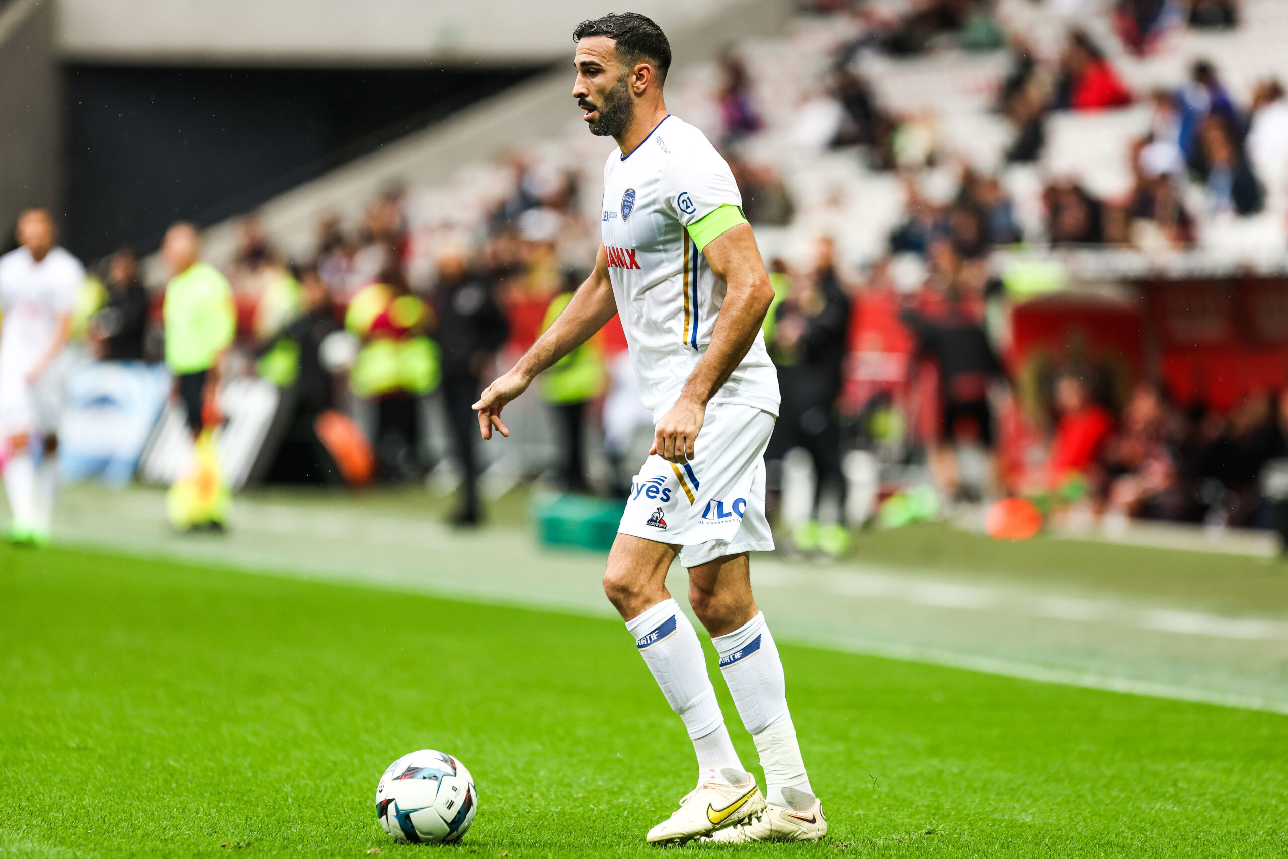 Adil Rami sous les couleurs de Troyes. (Icon Sport) Adil Rami sous les couleurs de Troyes. (Icon Sport)