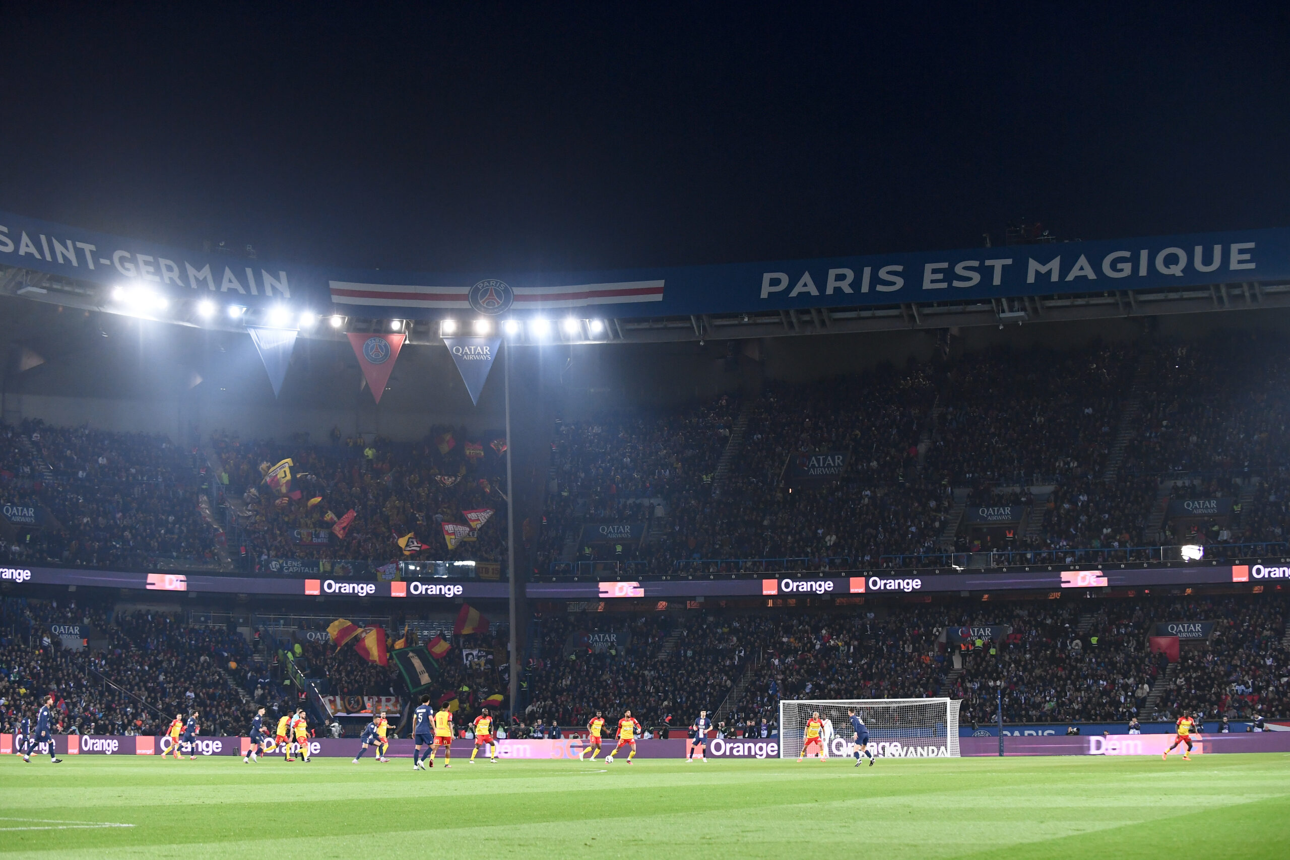 Le Parc des Princes est pour l'instant au c&oelig;ur d'un  dialogue de sourds entre le PSG et Anne Hidalgo. (Icon Sport)