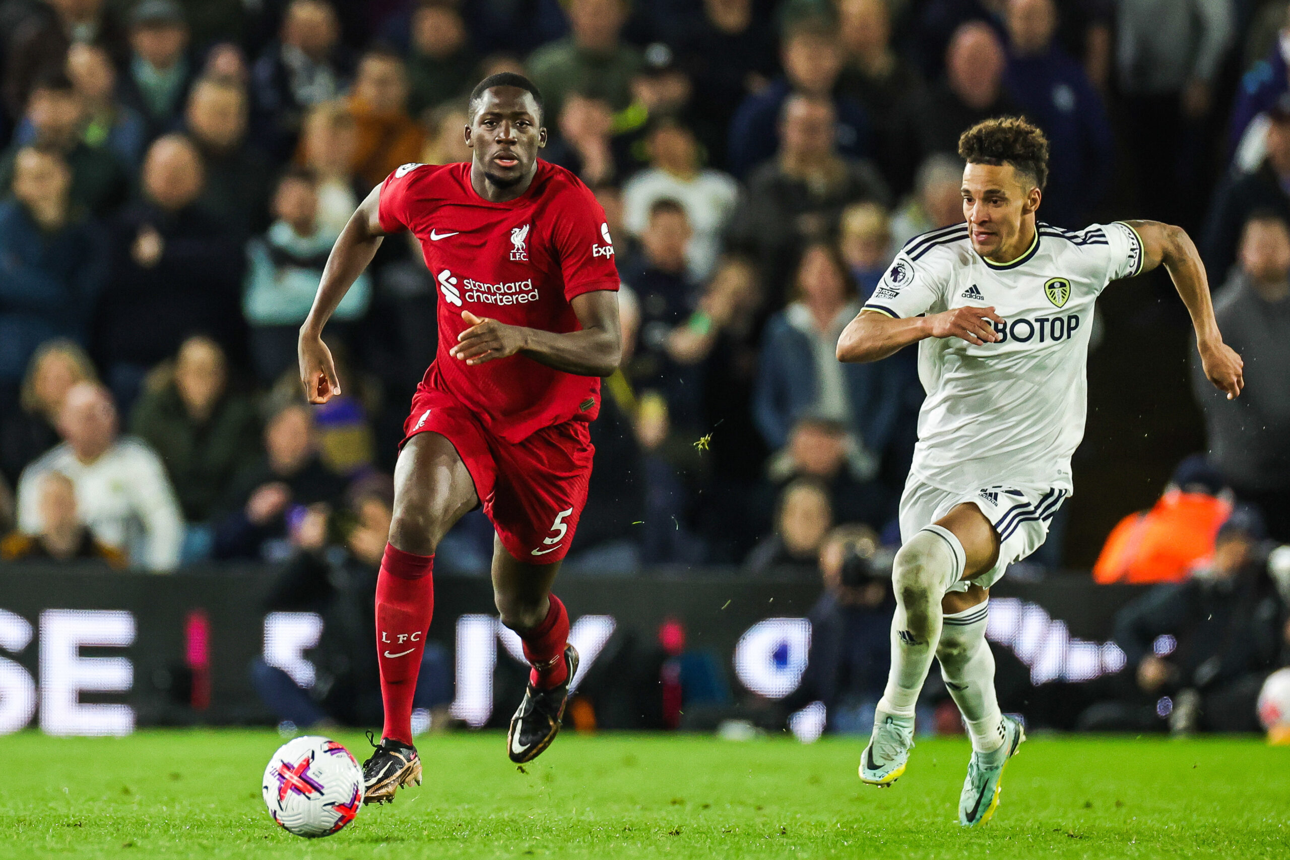 Konat&eacute; a fait une erreur contre Leeds, mais son &eacute;quipe s'est tout de m&ecirc;me largement impos&eacute;e (Icon Sport)