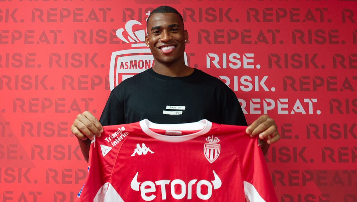 Jean Lucas, ici lors de sa pr&eacute;sentation en tant que nouveau joueur de l'AS Monaco, en 2021. (IconSport)